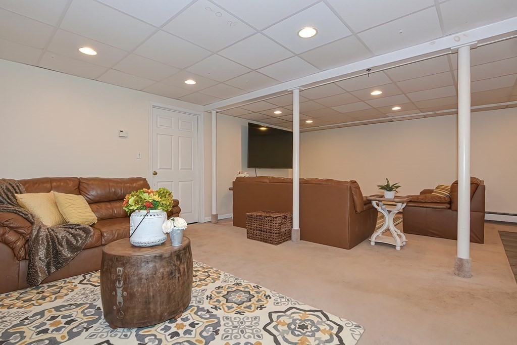 7 Proctor Road Pepperell, MA 01463 - Photo 31 of 40 a living room with furniture
