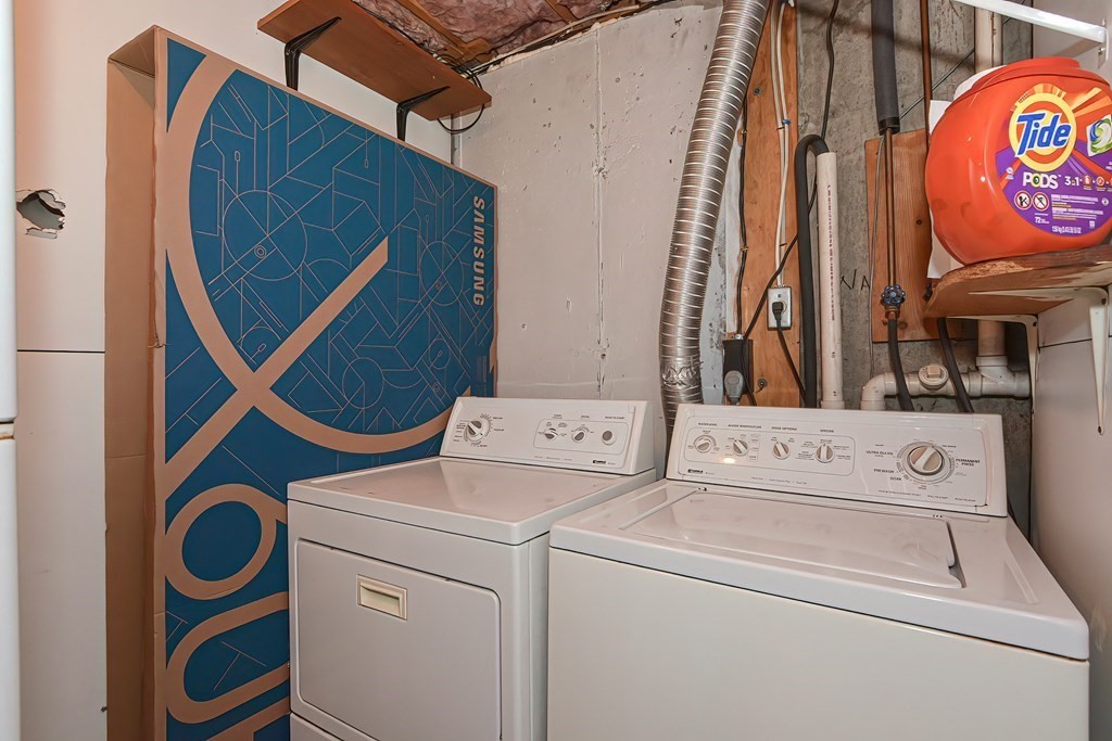 7 Proctor Road Pepperell, MA 01463 - Photo 32 of 40 a utility room with dryer and washer