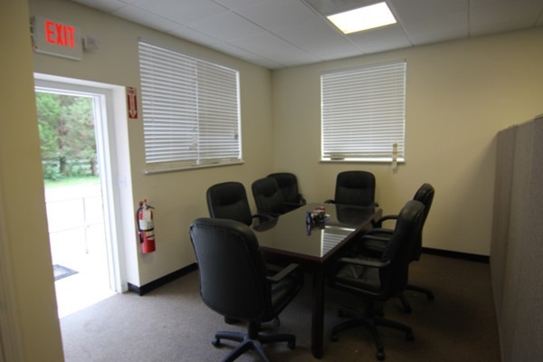 453 Columbia Road Hanover, MA 02339 - Photo 4 of 15