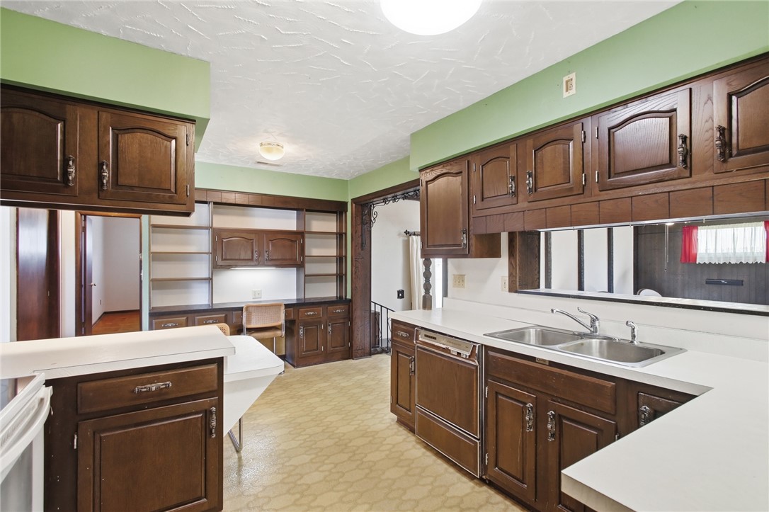 819 Waldrun Avenue Riverside, OH 45404 - Photo 9 of 58 Gallery Image 9