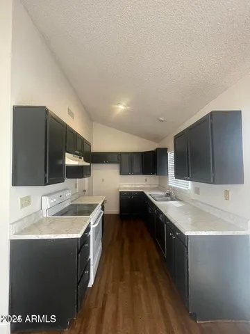 $1,750 | 10614 North 72nd Avenue, Peoria, AZ 85345