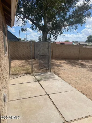 $1,750 | 10614 North 72nd Avenue, Peoria, AZ 85345