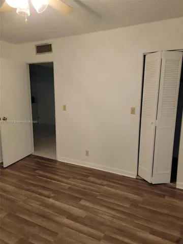 $1,400 | 30 Southeast 4th Avenue, Unit 213, Hallandale Beach, FL 33009