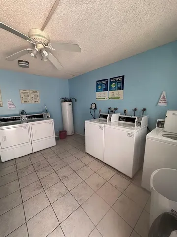 $1,400 | 30 Southeast 4th Avenue, Unit 213, Hallandale Beach, FL 33009