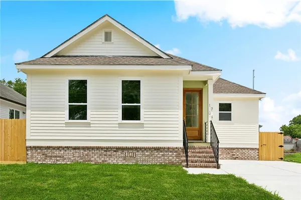 $320,000 | 1704 Aycock Street, Arabi, LA 70032