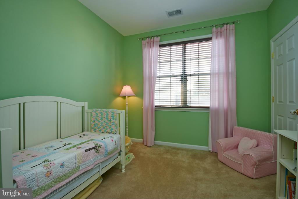 14362 Broadwinged Drive Gainesville, VA 20155 - Photo 21 of 30 Bedroom