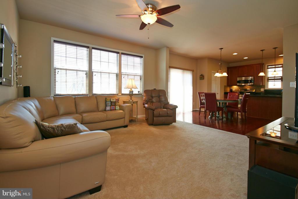 14362 Broadwinged Drive Gainesville, VA 20155 - Photo 8 of 30 Family Room