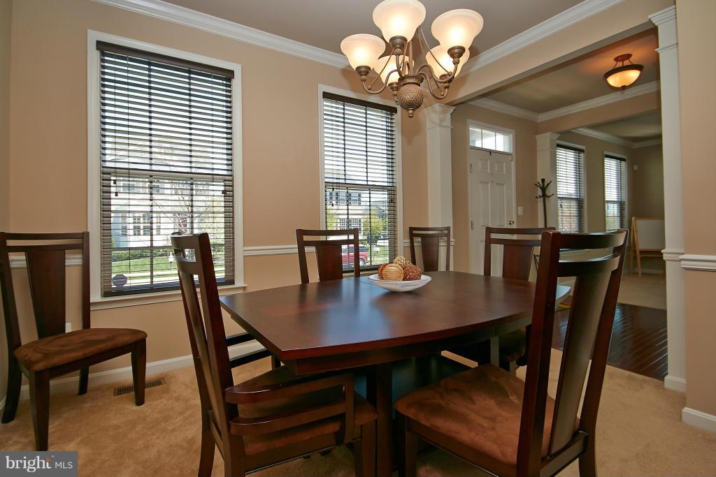 14362 Broadwinged Drive Gainesville, VA 20155 - Photo 10 of 30 Dining Room
