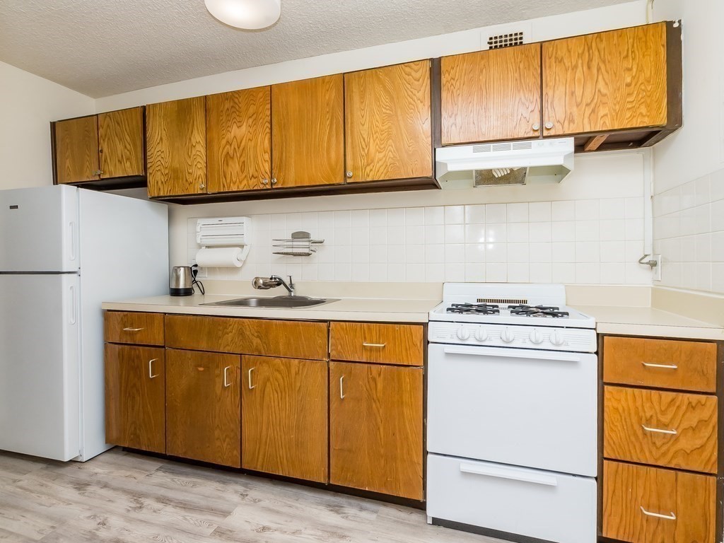 44 Washington Street, Unit 715 Brookline, MA 02445 - Photo 4 of 24