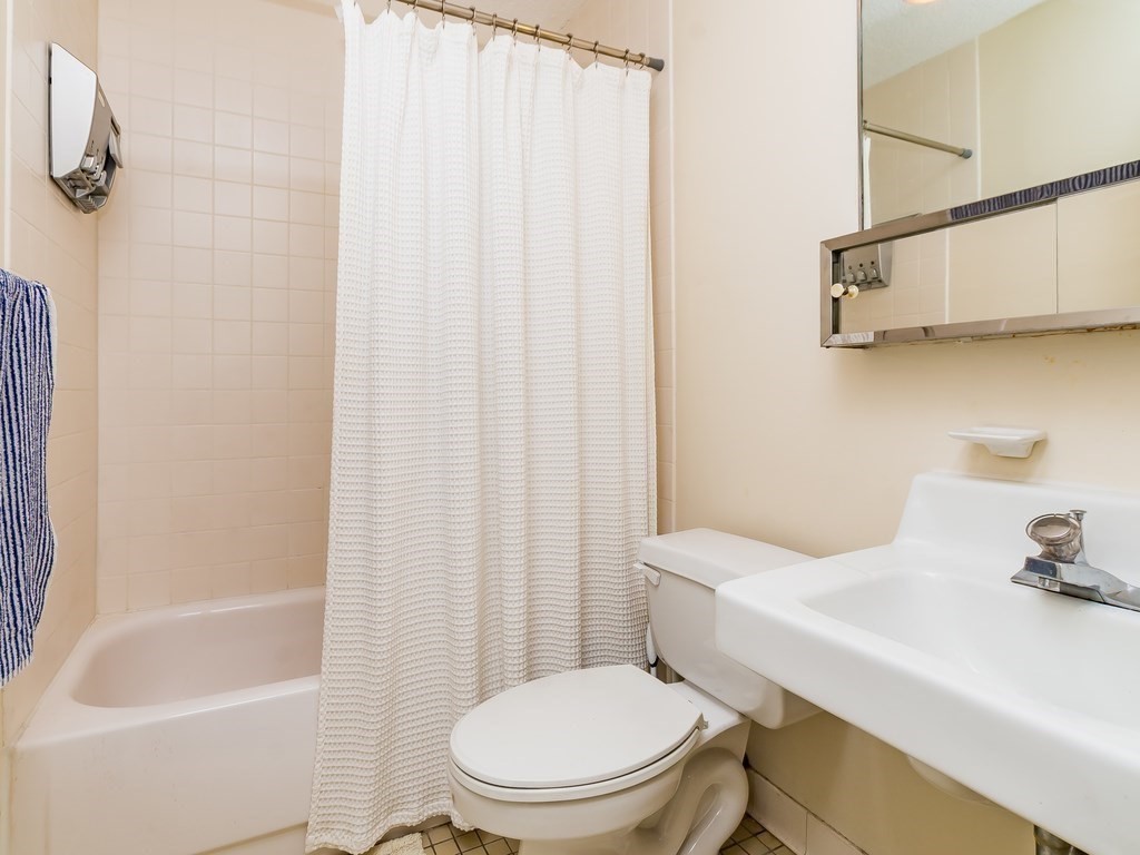44 Washington Street, Unit 715 Brookline, MA 02445 - Photo 7 of 24
