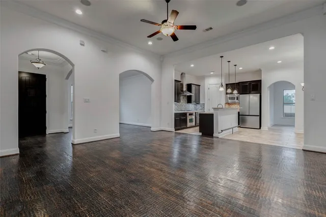 $585,000 | 28986 Twisted Oak Drive, Shenandoah, TX 77381