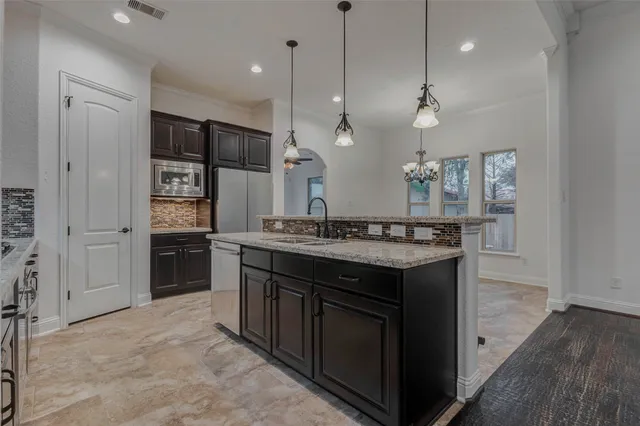 $585,000 | 28986 Twisted Oak Drive, Shenandoah, TX 77381