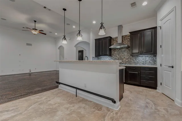 $585,000 | 28986 Twisted Oak Drive, Shenandoah, TX 77381