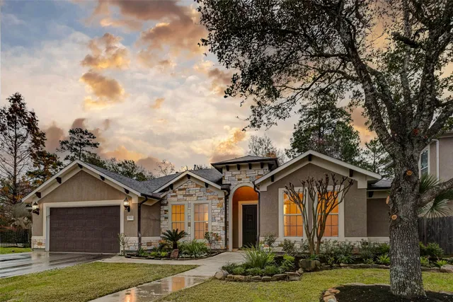 $585,000 | 28986 Twisted Oak Drive, Shenandoah, TX 77381