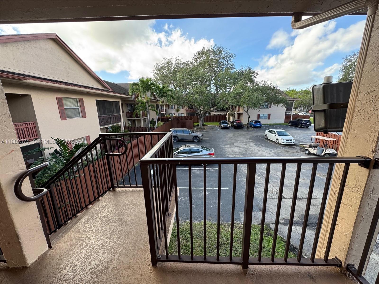 11289 Southwest 88th Street, Unit 214L Miami, FL 33176 - Photo 10 of 11