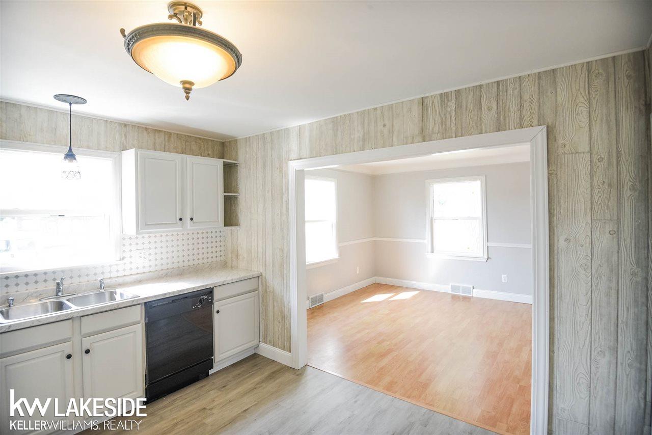 42100 Hayes Road Clinton Township, MI 48038 - Photo 7 of 22