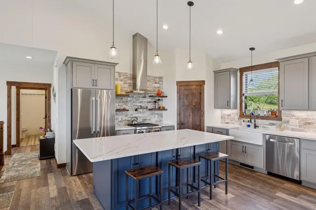 $624,900 | 1706 57th Avenue, Hammond, WI 54015