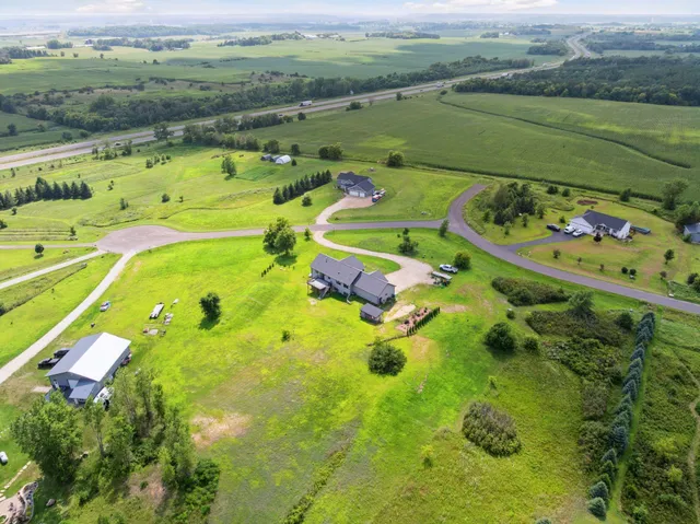 $624,900 | 1706 57th Avenue, Hammond, WI 54015