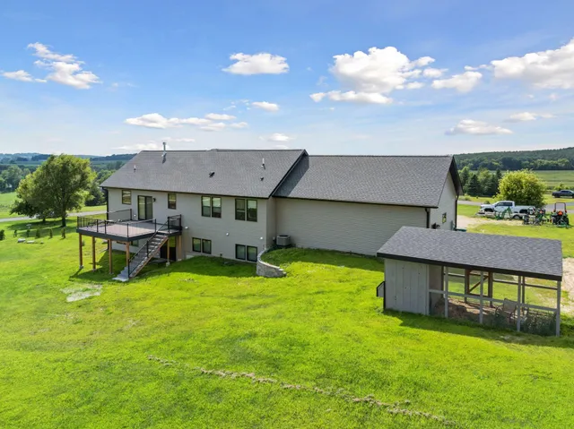 $624,900 | 1706 57th Avenue, Hammond, WI 54015