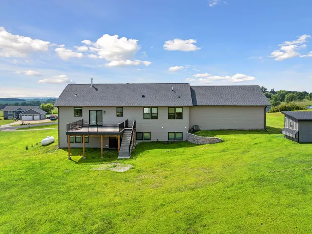 $624,900 | 1706 57th Avenue, Hammond, WI 54015