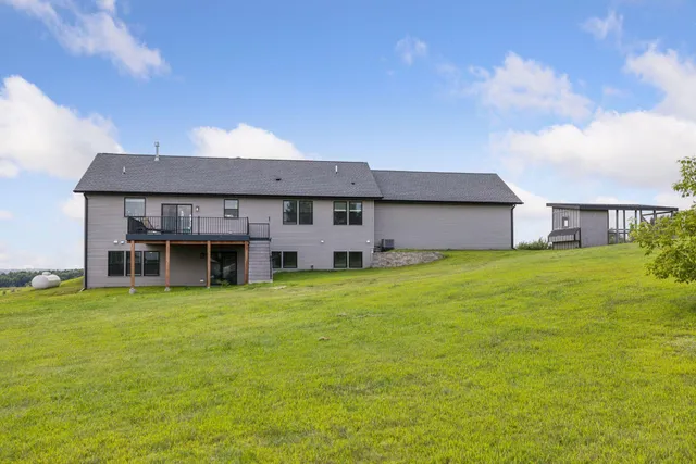 $624,900 | 1706 57th Avenue, Hammond, WI 54015