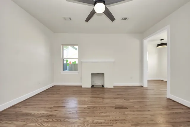 $2,175 | 122 Sidney Street, Houston, TX 77003