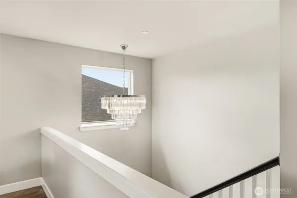 $1,225,000 | 3907 14th Avenue Southeast, Puyallup, WA 98372