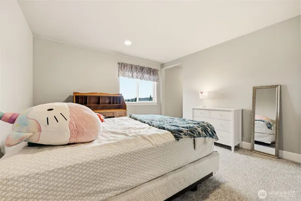 $1,225,000 | 3907 14th Avenue Southeast, Puyallup, WA 98372