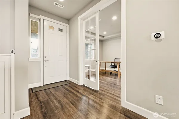 $1,225,000 | 3907 14th Avenue Southeast, Puyallup, WA 98372