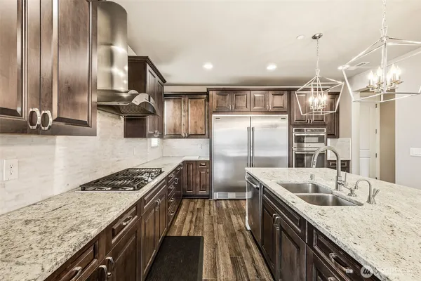 $1,225,000 | 3907 14th Avenue Southeast, Puyallup, WA 98372