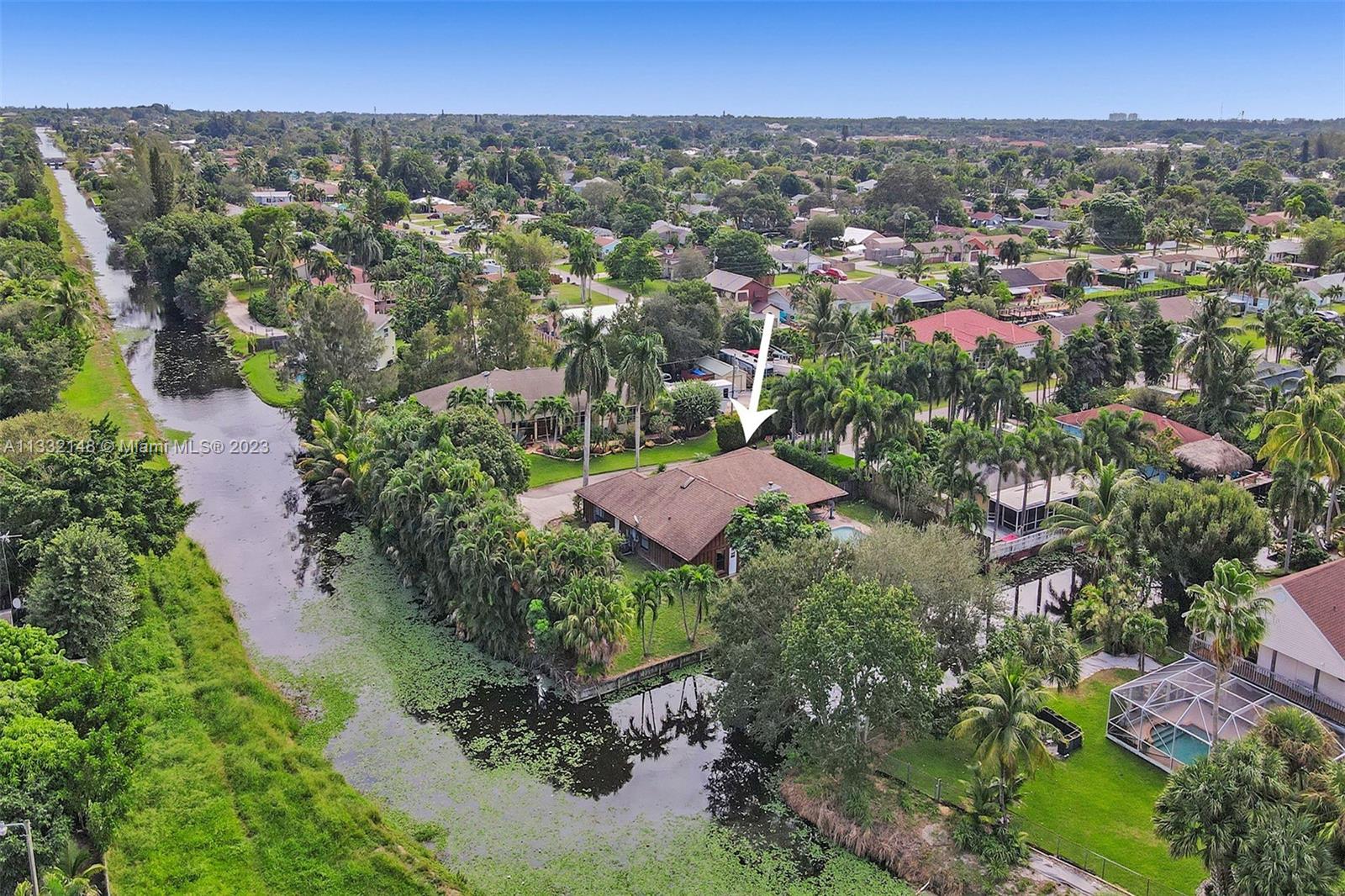 6515 Riparian Road Lake Worth, FL 33462 - Photo 2 of 10 Gallery Image 2