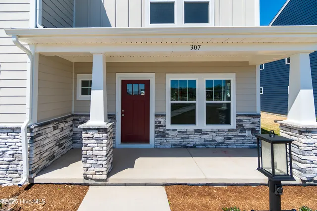 $509,900 | 307 Iris Circle, Moyock, NC 27958
