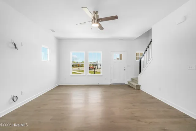 $509,900 | 307 Iris Circle, Moyock, NC 27958