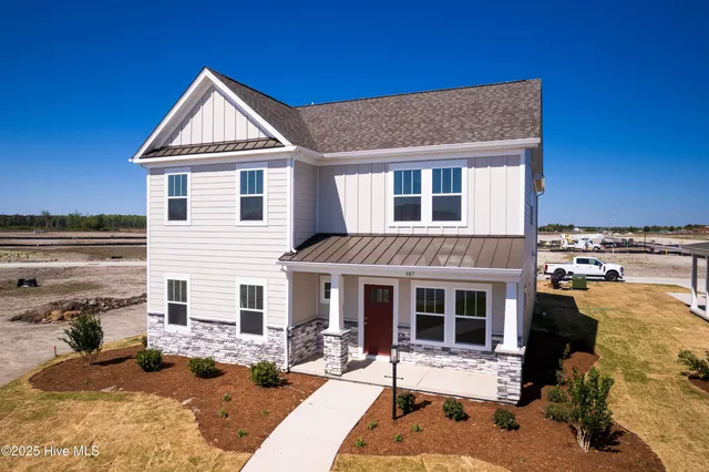 $509,900 | 307 Iris Circle, Moyock, NC 27958