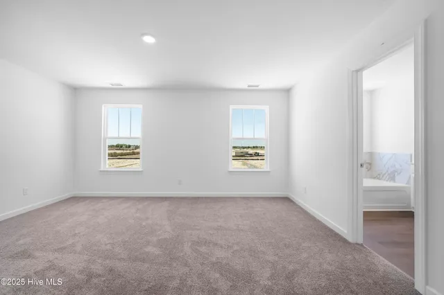 $509,900 | 307 Iris Circle, Moyock, NC 27958