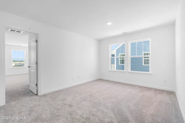 $509,900 | 307 Iris Circle, Moyock, NC 27958