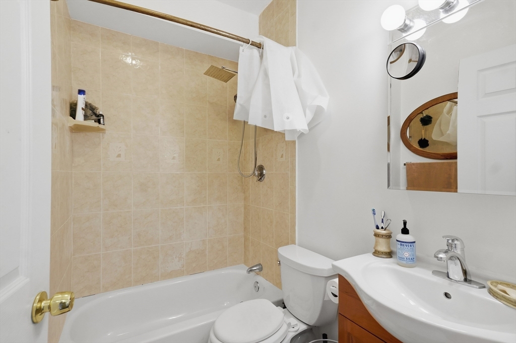 82 Edison Street, Unit 82 Quincy, MA 02169 - Photo 16 of 18