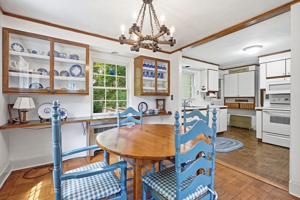 1374 Plumtree Road Springfield, MA 01119 - Photo 10 of 35 Gallery Image 10
