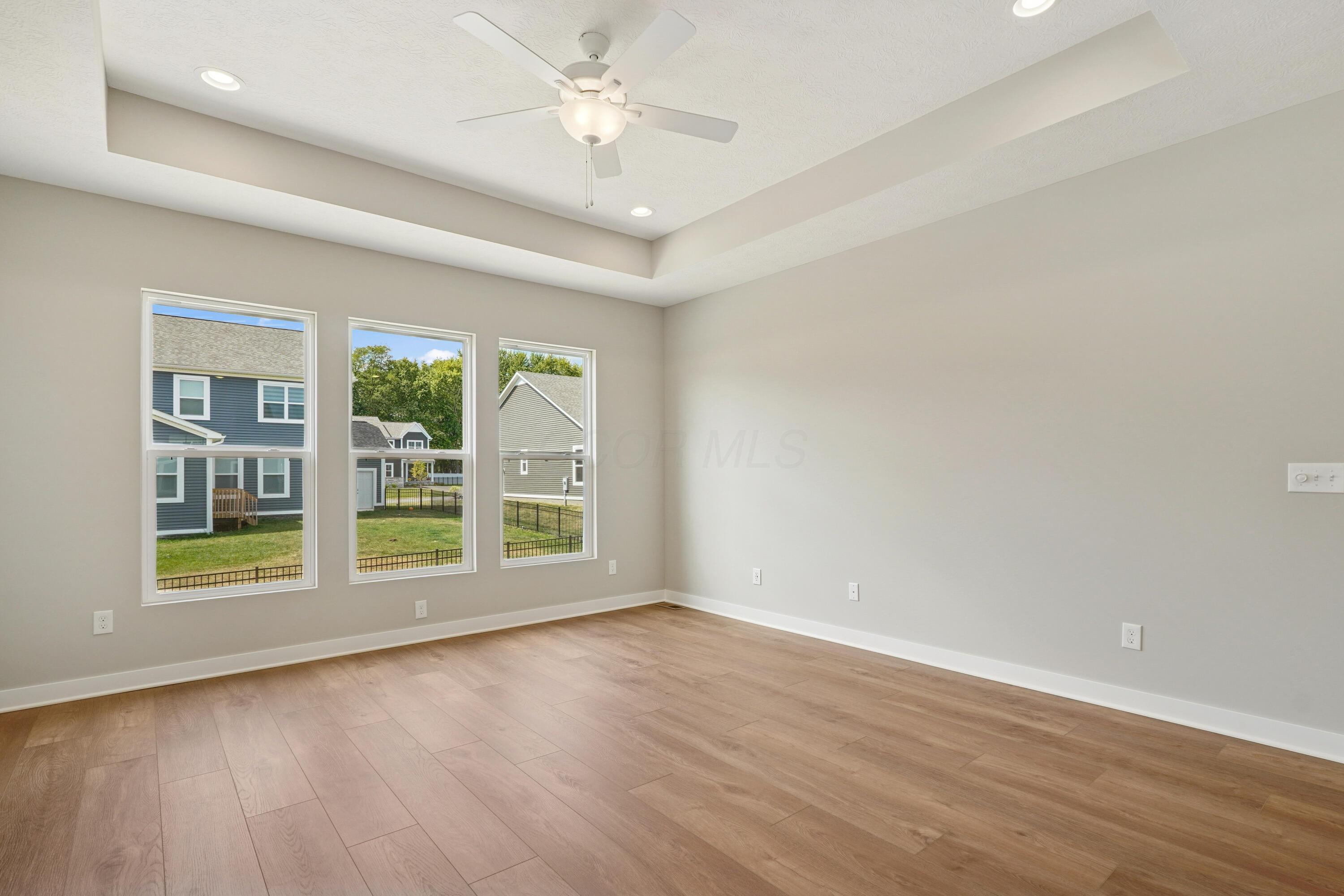 308 Reign Way Pataskala, OH 43062 - Photo 15 of 35 Living Room