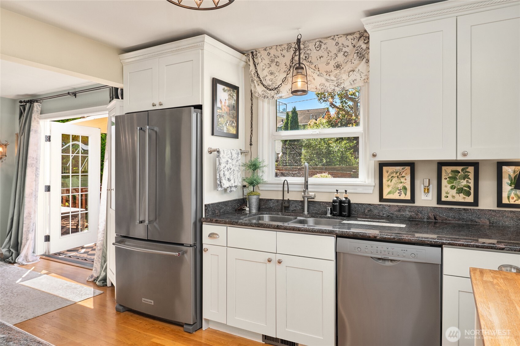 4409 Southwest Dawson Street Seattle, WA 98136 - Photo 14 of 37