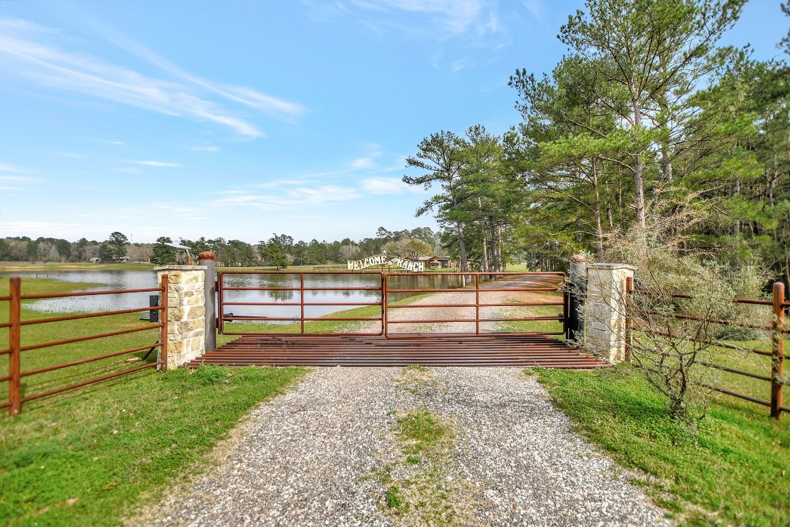 Electric gates entering propety