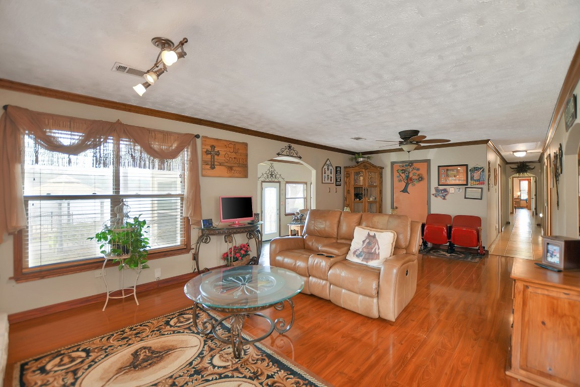 28335 Riley Road Waller, TX 77484 - Photo 8 of 20