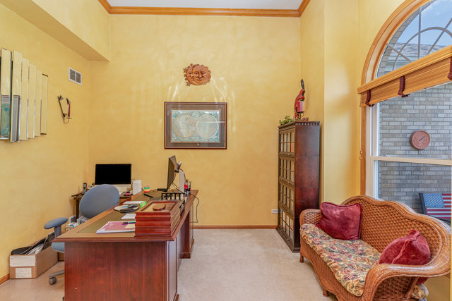 13741 Elizabeth Lane Mokena, IL 60448 - Photo 14 of 29 a view of a livingroom with workspace and a couch