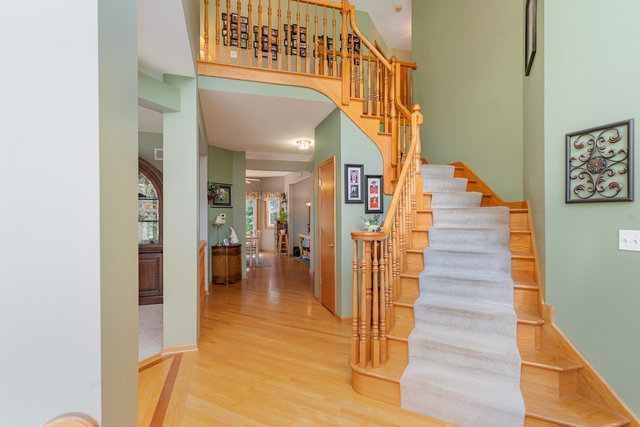 13741 Elizabeth Lane Mokena, IL 60448 - Photo 15 of 29 a view of entryway and hall with wooden floor