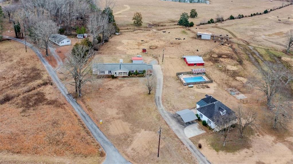 306 Ervin Coker Road Northeast Rome, GA 30161 - Photo 5 of 38