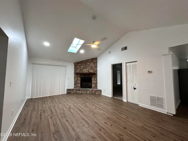 $2,195 | 2538 Green Spring Drive, Jacksonville, FL 32246