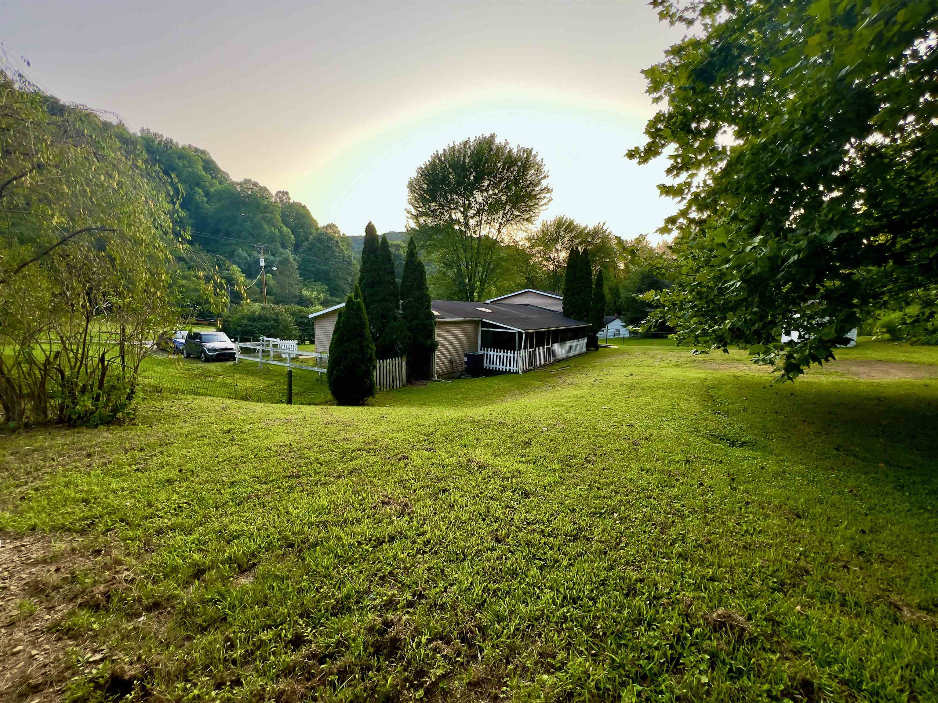 133 Old Sunshine Road South Shore, KY 41175 - Photo 2 of 23