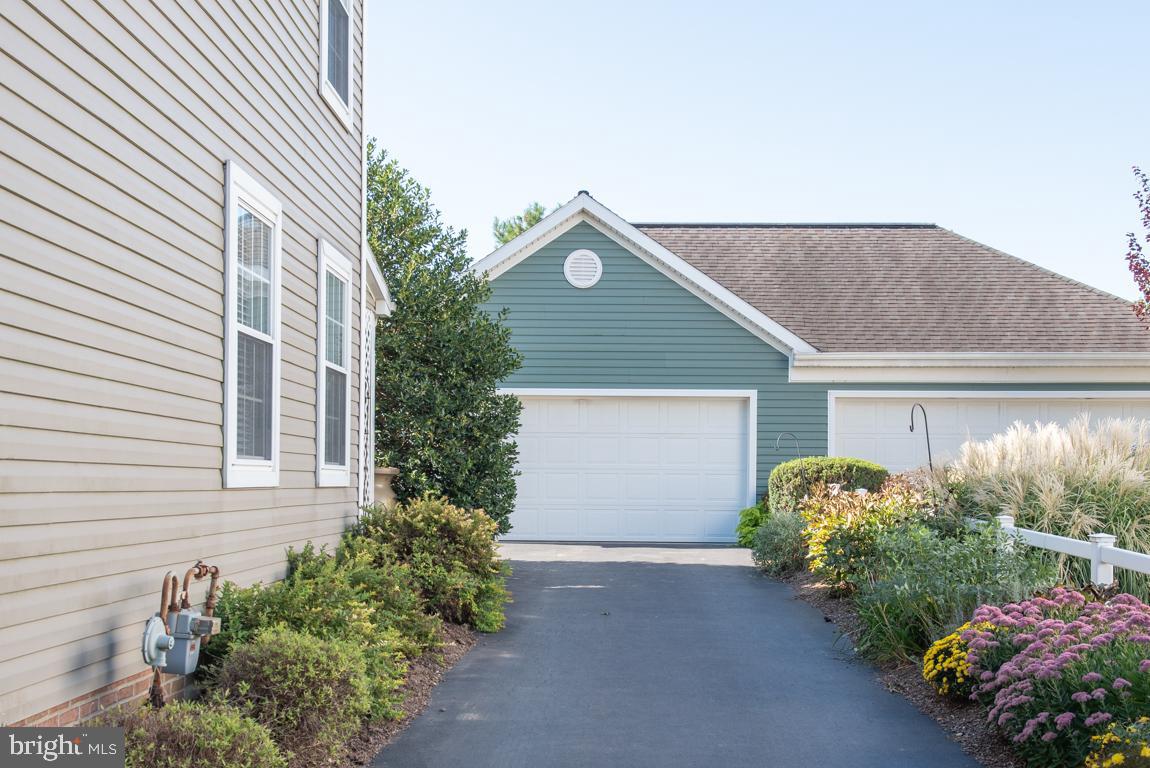 643 Wallingford Road Lititz, PA 17543 - Photo 4 of 47