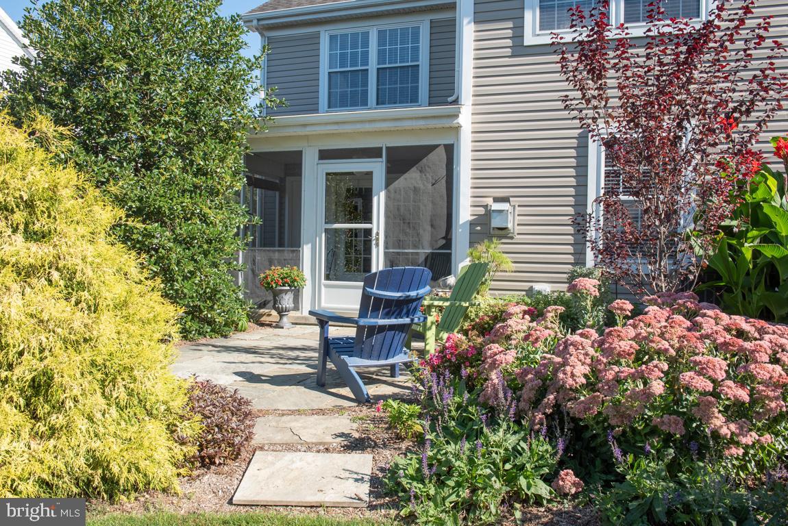 643 Wallingford Road Lititz, PA 17543 - Photo 8 of 47