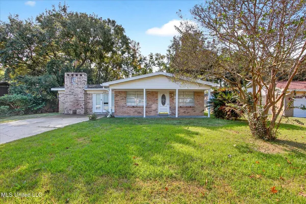 $220,000 | 2129 Floyd Drive, Biloxi, MS 39531